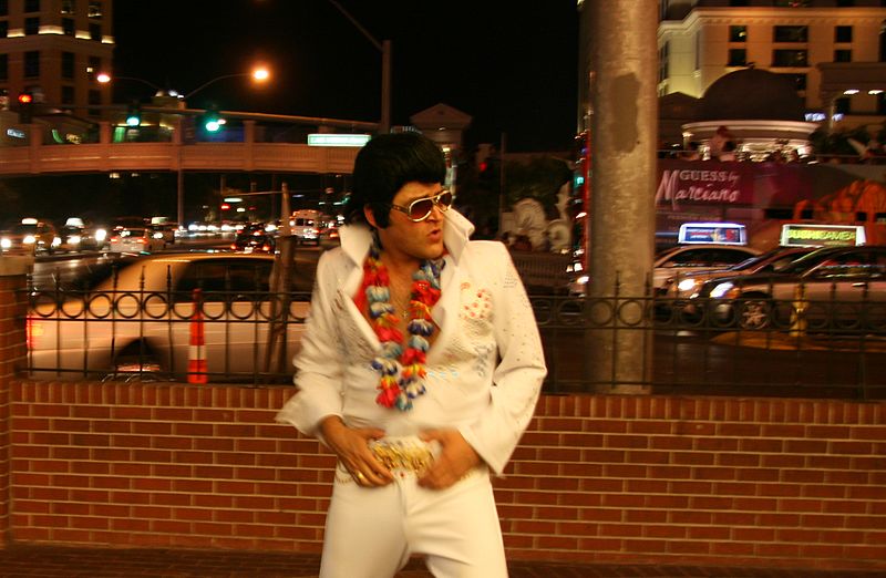 File:Elvis Presley impersonator, Las Vegas.jpg