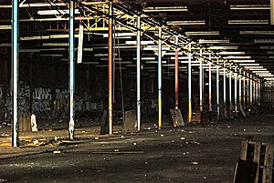 Empty warehouse (4589222821).jpg