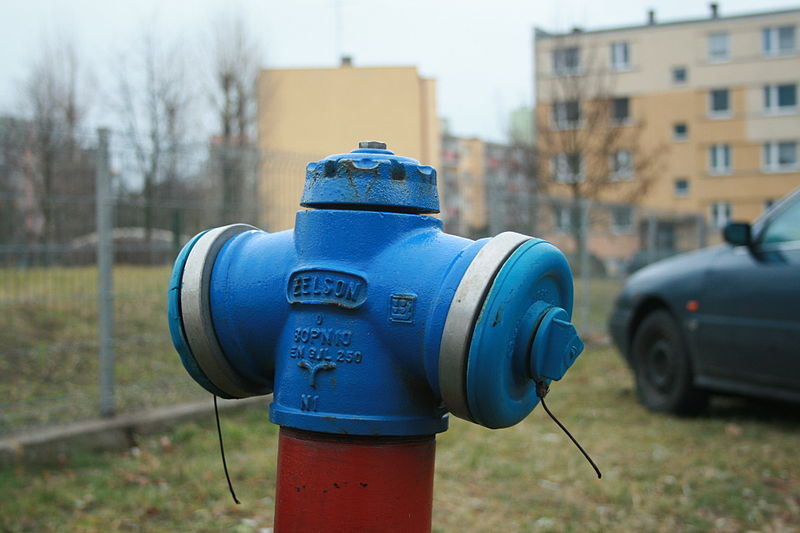 File:Fire hydrant, Gniezno, Poland.jpg