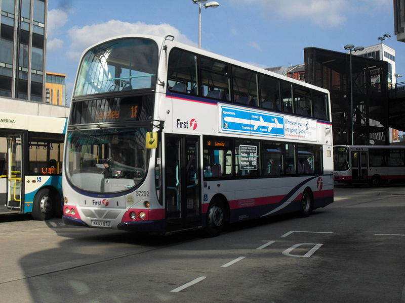 File:First Manchester bus 37292 (MX07 BTU), 3 September 2010.jpg