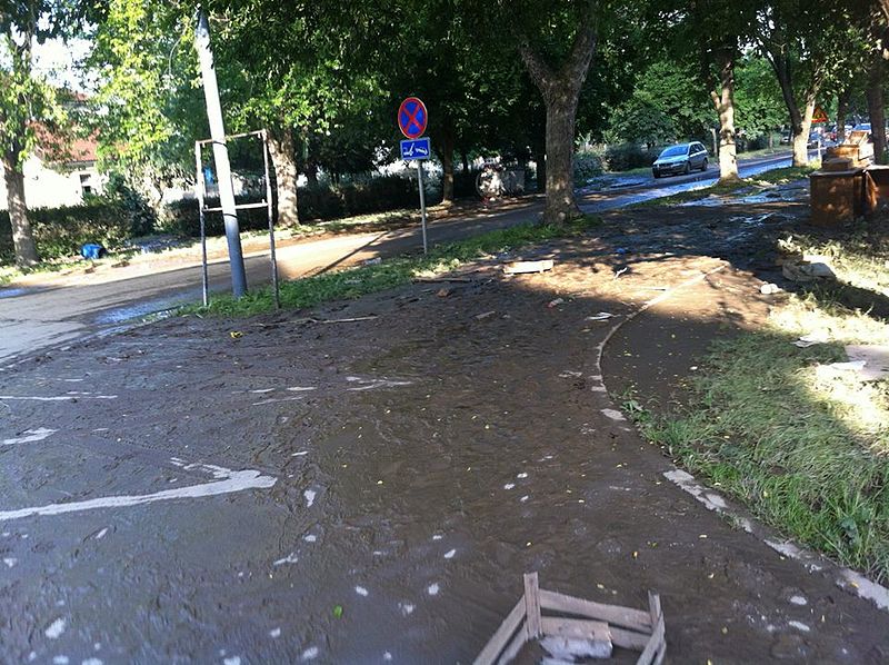 File:Floods in Bosnia Doboj 10.jpg