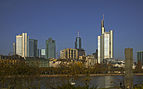 Frankfurt Main Skyline with Commerzbank Tower - 08.jpg