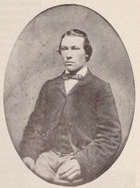 Fred Hobbs at age 18.jpg