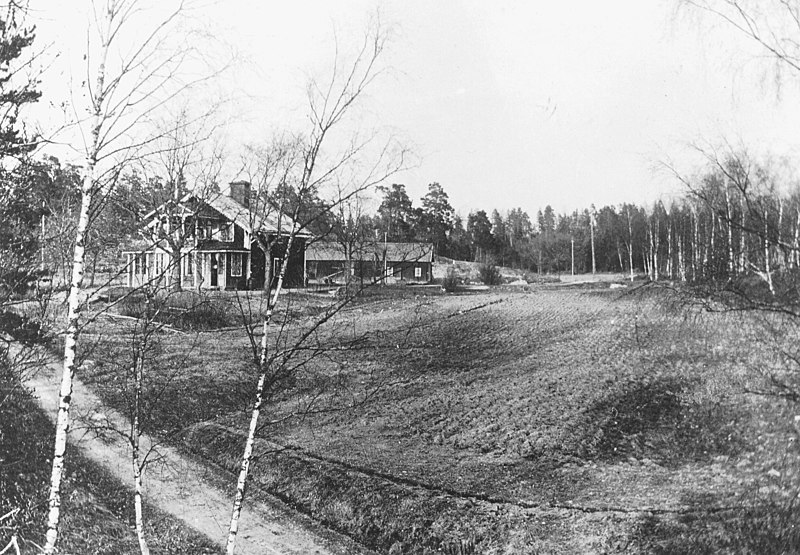 File:Gubbkärrets gård 1922.jpg