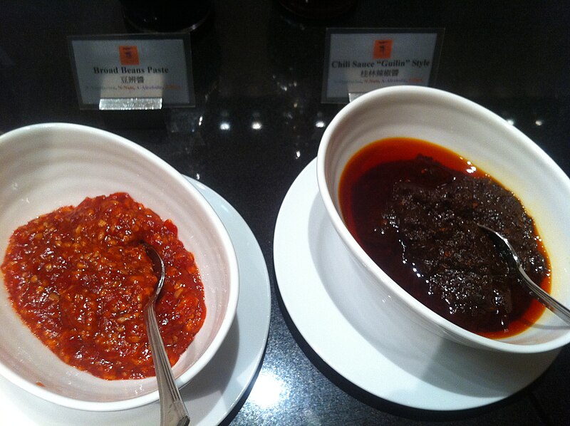 File:HK CWB 香港怡東酒店 Excelsior Hotel 2 醬料 Sauces Dec-2011.jpg