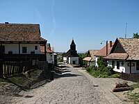 Traditionelles Dorf Hollókő (Rabenstein)