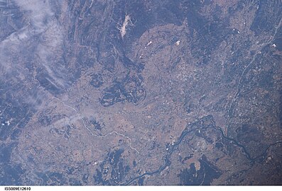 remote view from above, Rhône and Avignon