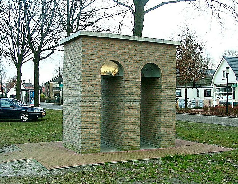 File:Installatie (Nieuwehorne).JPG