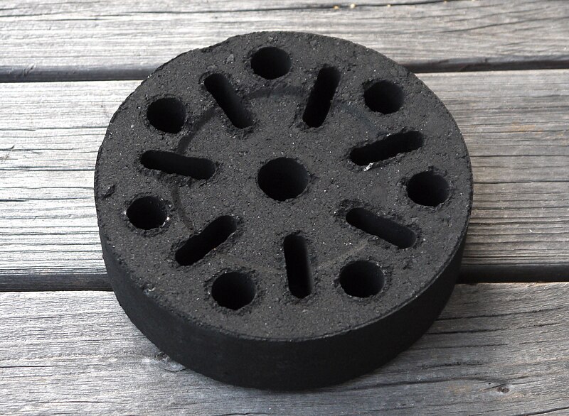 File:Japanese RoundStove Charcoal.JPG