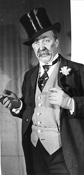 <span class="mw-page-title-main">Jens Holstad</span> Norwegian actor (1889–1961)