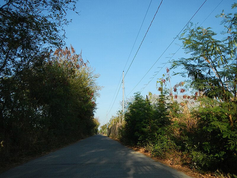 File:Jf2659Welcome Roads Cambasi Anac Masantol Pampangafvf 23.JPG