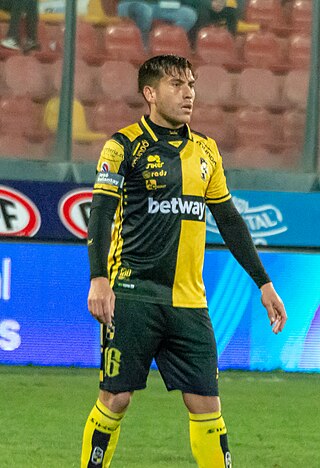 <span class="mw-page-title-main">Juan Cornejo</span> Chilean footballer (born 1990)