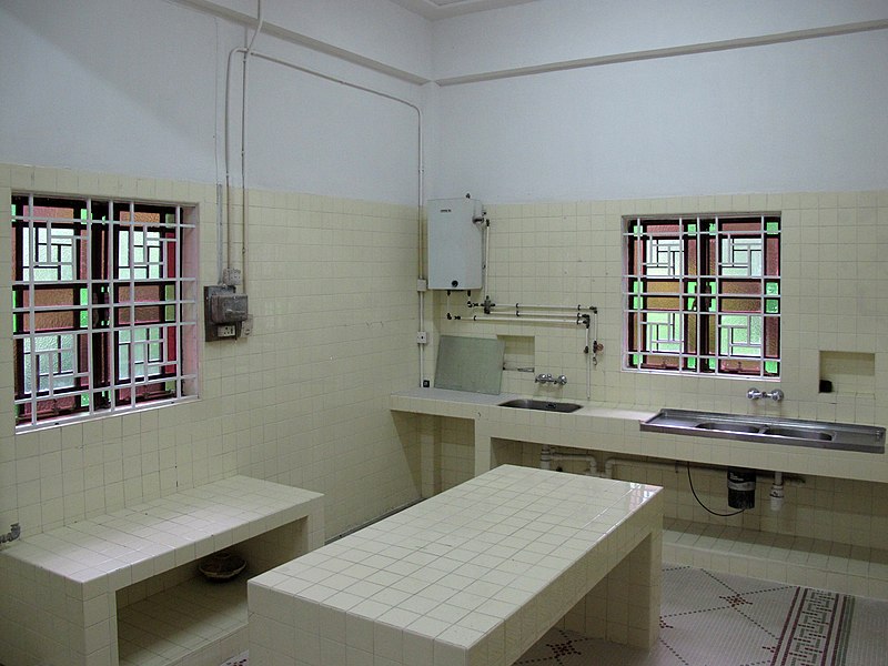 File:King Yin Lei Kitchen 2011.JPG