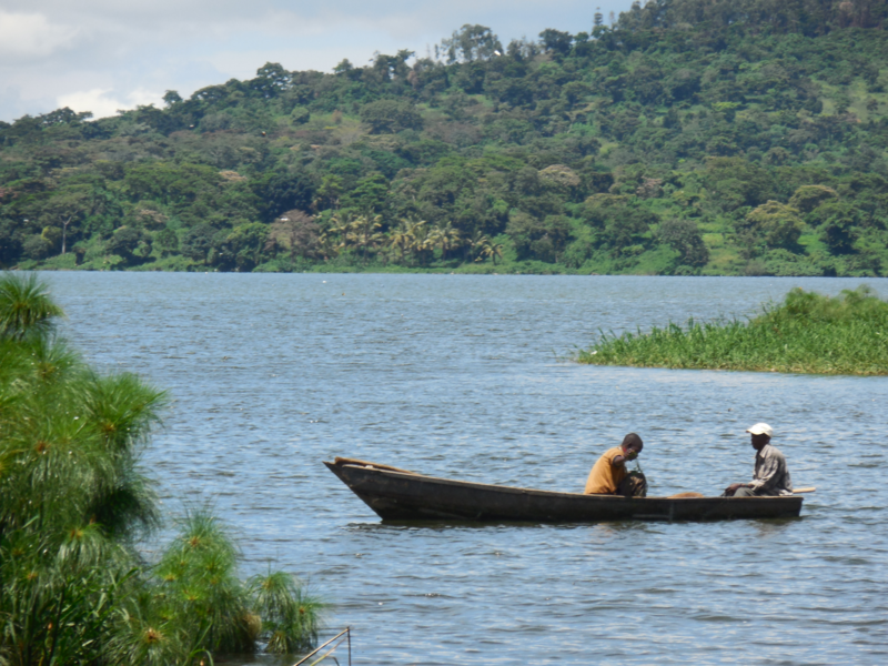File:Lake Victoria Fishermen in Uganda.png