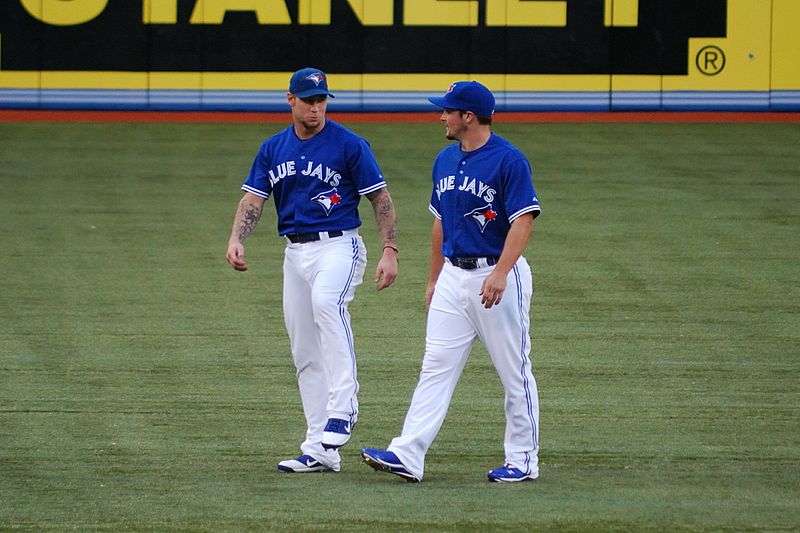 File:Lawrie and Snider warmup before the game. (7953400044).jpg