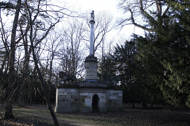 File:Laxenburg Schlosspark02.jpg