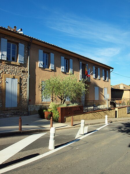 File:Le Tholonet-FR-13-centre-mairie-05.jpg