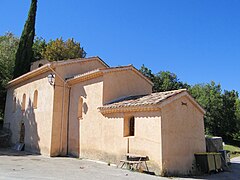 L'église Saint-Martin à l'entrée du village.