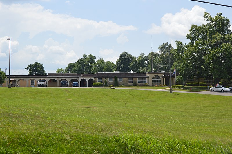 File:Livingston Hospital in Salem.jpg