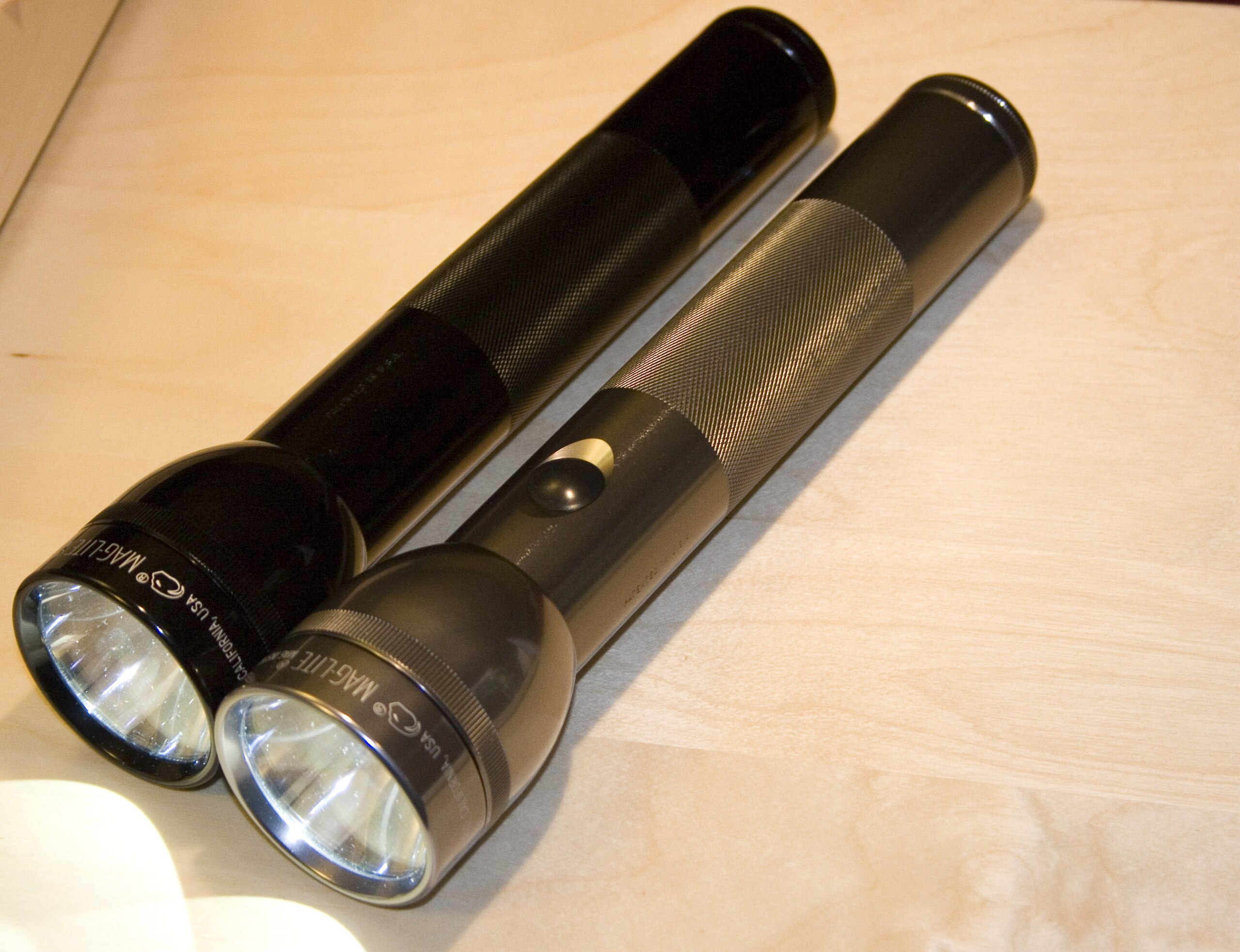 File:Maglite LED Closeup Detail.jpg - Wikipedia