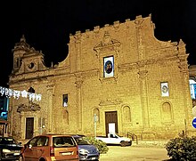 Chiesa della Madonna del Rosario, con a sinistra la chiesa di San Giuseppe.