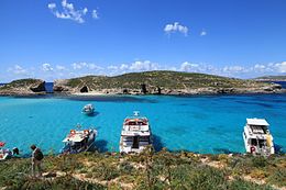 Malta - Ghajnsielem - Cominotto + Blue Lagoon (Comino) 03 ies.jpg
