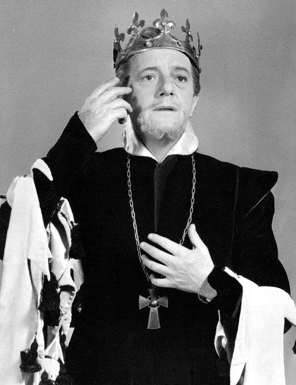 Evans as Richard II