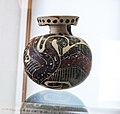 Middle corinthian round aryballos - swan with outspread wings - München AS - 03