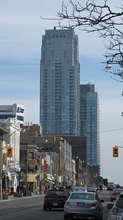 <span class="mw-page-title-main">Minto Midtown</span> Residential complex on Yonge Street in Toronto