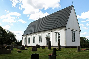 Kyrkan från nordost.