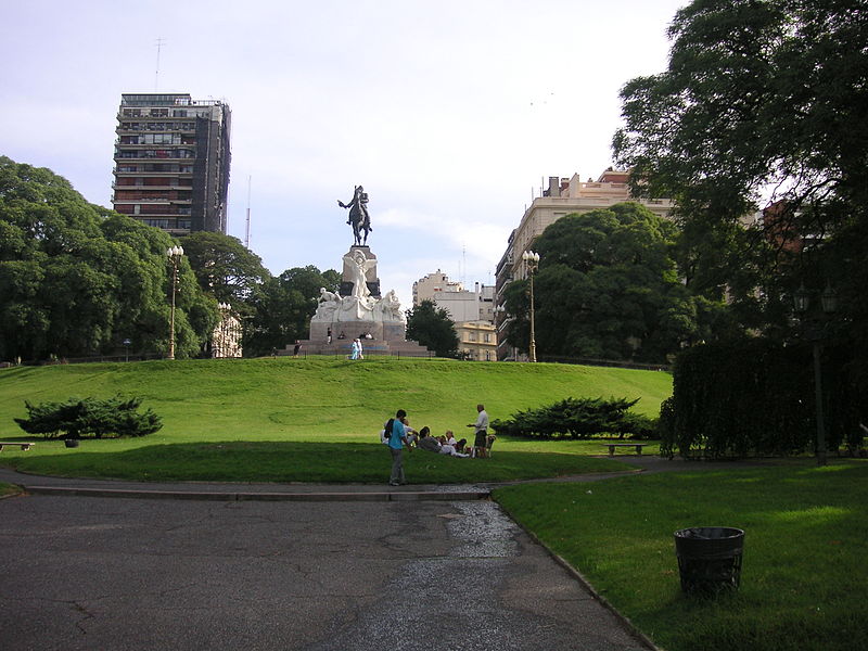 File:Mitre Monument Recoleta.jpg