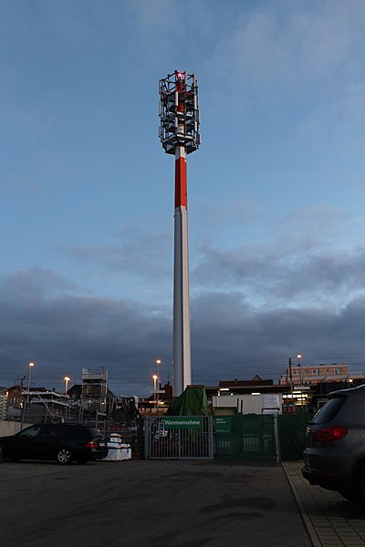 File:Mobilfunkturm Herrenberg25112015.JPG