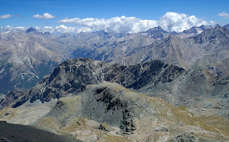 File:Mont Herban - Testa del Gavio.jpg