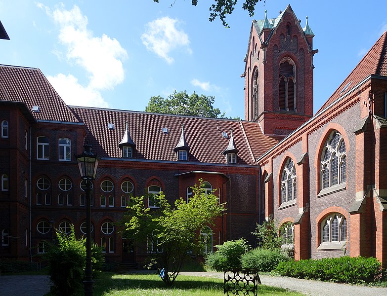 File:Mutterhauskirche, Florence-Nightingale-Krankenhaus (Düsseldorf-Kaiserswerth), 2019 (02).jpg