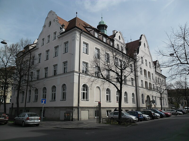 File:Nachbarschaftshaus Gostenhof Adam-Klein-Straße 6 02.JPG