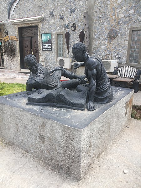 File:Nigerian Sculpture.jpg