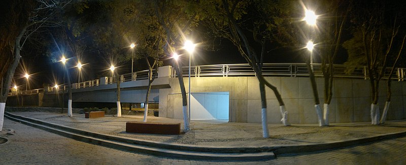 File:Noches en artesanias - panoramio.jpg