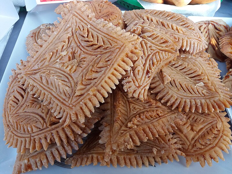 File:Nokshi pitha 04.jpg