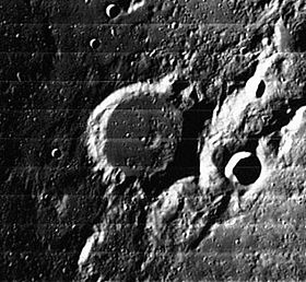 Снимок зонда Lunar Orbiter - IV.