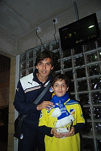 Nuno Morais avec APOEL fan.jpg