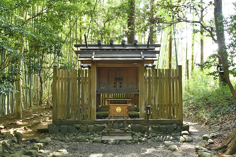 File:Okumiya (Katori-jingu)-2.jpg