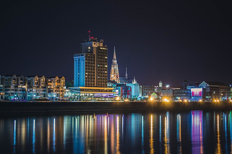 File:Osijek panorama Gornji grad.jpg