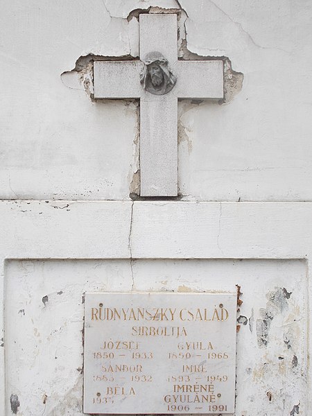 File:Our Lady church. Cross. Rudnyanszky family burial vault. - Nagytétényi út, Budapest.JPG