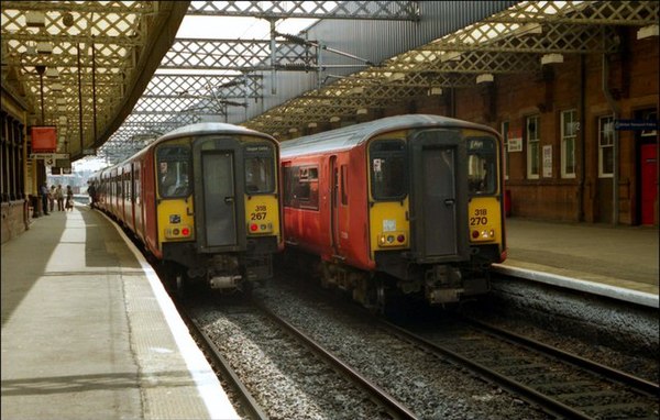 Class 318 trains at Paisley Gilmour Street in 1990