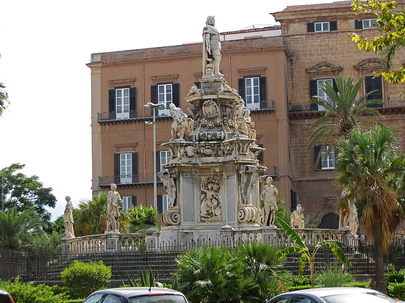 File:Palermo - Teatro marmoreo 0748.jpg