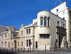 Synagogue in Neuilly-sur-Seine, France (exterior)