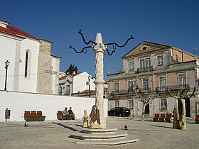 Pelourinho da Azambuja.jpg