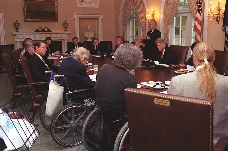 File:Photograph of President William Jefferson Clinton, Vice President Al Gore, Chris Jennings, and others, Participating in a Disability Community Outreach Group Meeting in the Cabinet Room - NARA - 6037502.jpg