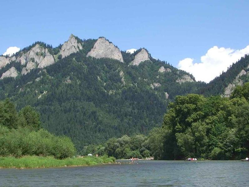 File:Pieniny Trzy Korony.jpg