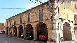 Porxada del carrer Canal